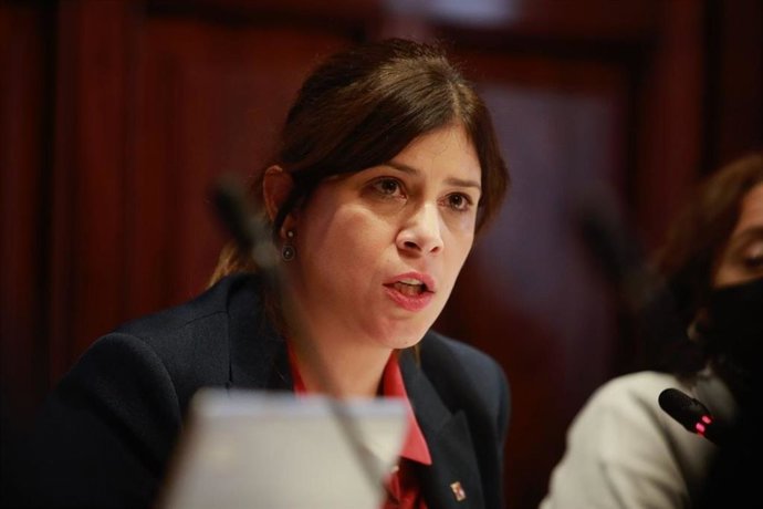 La consellera de Investigación y Universidades de la Generalitat, Gemma Geis, en comisión parlamentaria