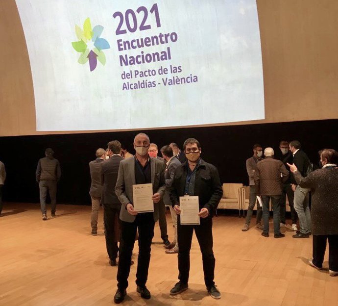 Representantes de MÉS en el primer encuentro del 'Pacto de Alcaldías'.