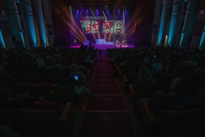 Archivo - Imagen de archivo de una gala inaugural del Festival de Huelva de Cine Iberoamericano.