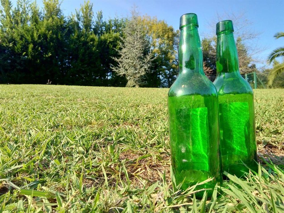 Archivo - Botellas de sidra asturiana