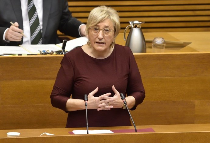 Archivo -  Ana Barceló comparece en las Corts en una imagen de archivo