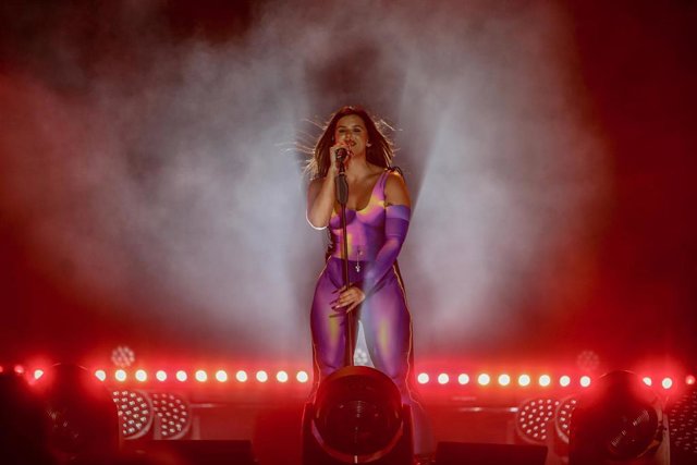 Archivo - La cantante Nathy Peluso ofrece un concierto como parte del festival Noches del Botánico, a 10 de junio de 2021, en Madrid (España).