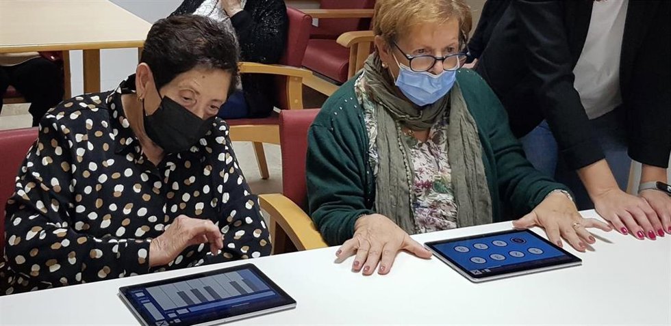Investigadores de la UPV y Fisabio prueban el uso de Soundcool para la estimulación cognitiva de enfermos de alzheimer