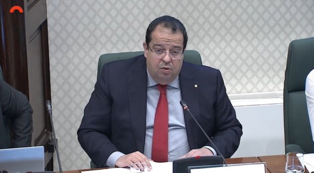 El conseller de Interior, Joan Ignasi Elena, durante su intervención