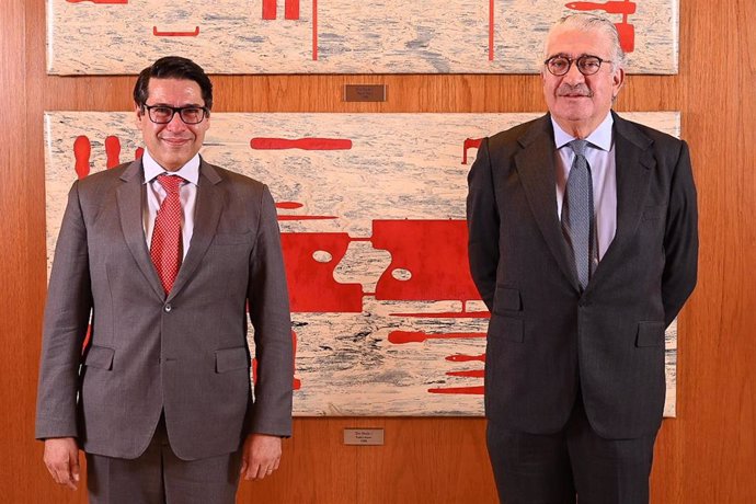 El vicepresidente del BEI, Ricardo Mourinho Félix y José Bogas, consejero delegado de Endesa.