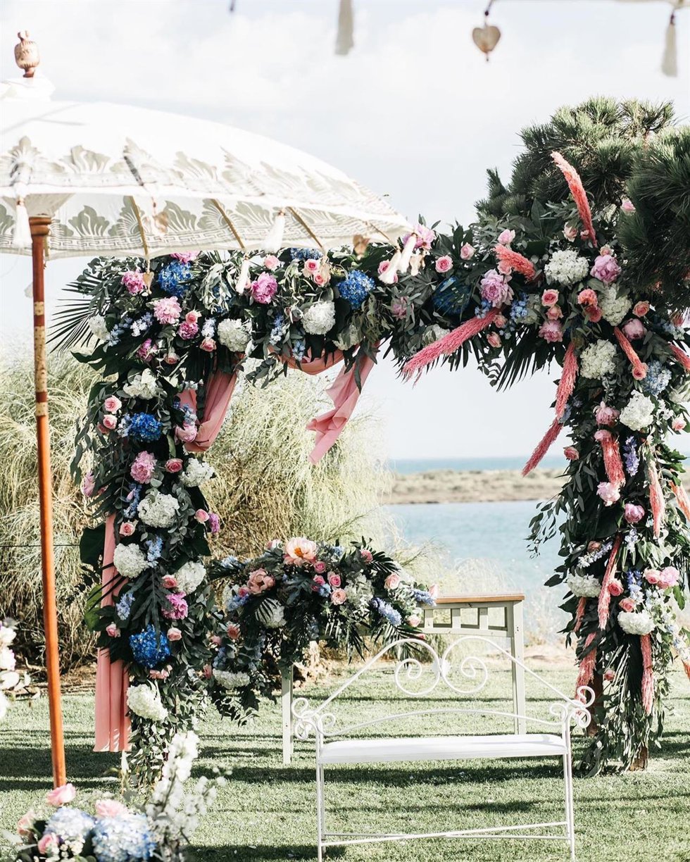 Archivo - Adorno floral de una boda del florista Antonio Rivera.