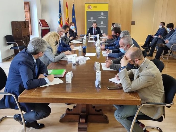 Planas se reúne con Moll y el sector citrícola