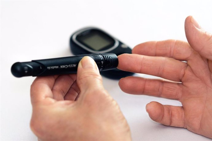 Archivo - Una de cada cuatro personas mayores de 65 años padece diabetes.