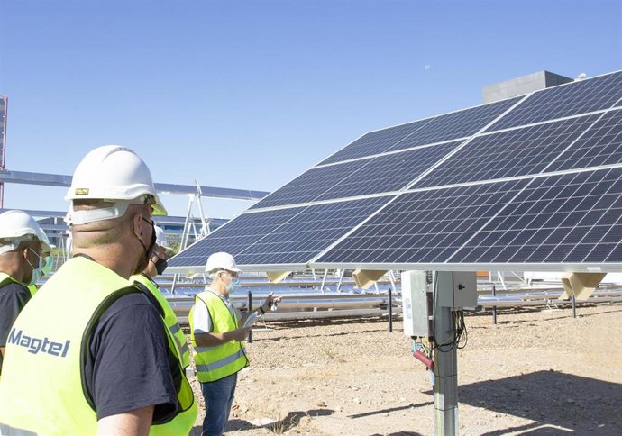 Archivo - Planta fotovoltaica con cogeneración térmica del proyecto 'Solar Blue' de Magtel.