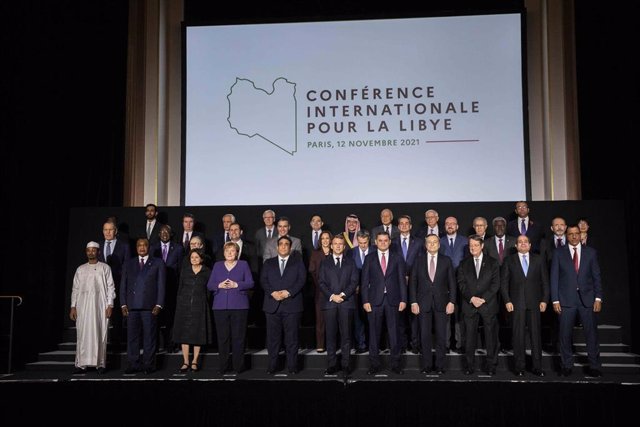 El presidente del Gobierno, Pedro Sánchez, asiste a la Conferencia Internacional sobre Libia en París
