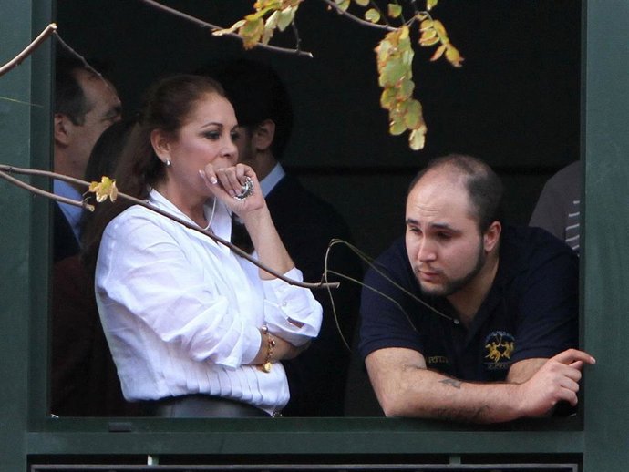 ISABEL PANTOJA Y KIKO RIVERA EN UNA SEMANA SANTA, FOTOGRAFÍA DE ARCHIVO