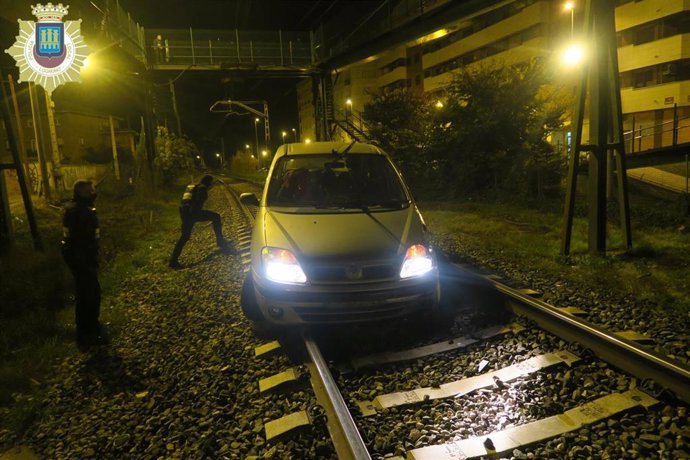 Accidente vehículo en vías tren