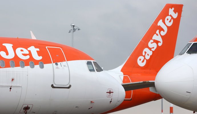 Aviones de Easyjet en el aeropuerto de Berlín Brandemburgo, a 1 de noviembre de 2020.