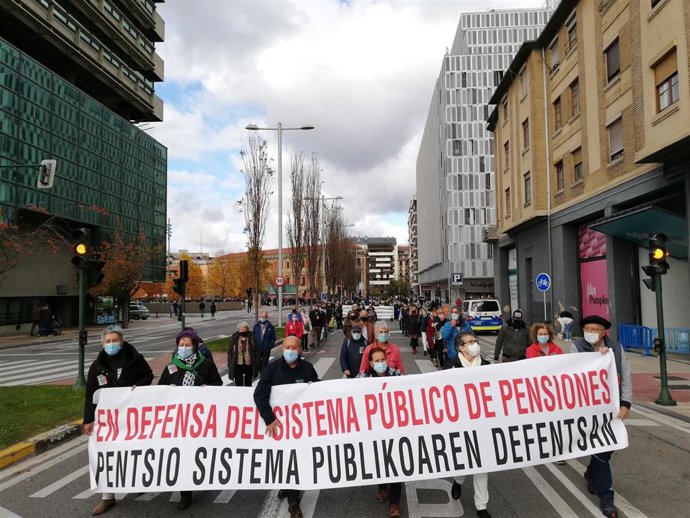 Manifestación en Pamplona en contra del proyecto de ley de reforma de las pensiones