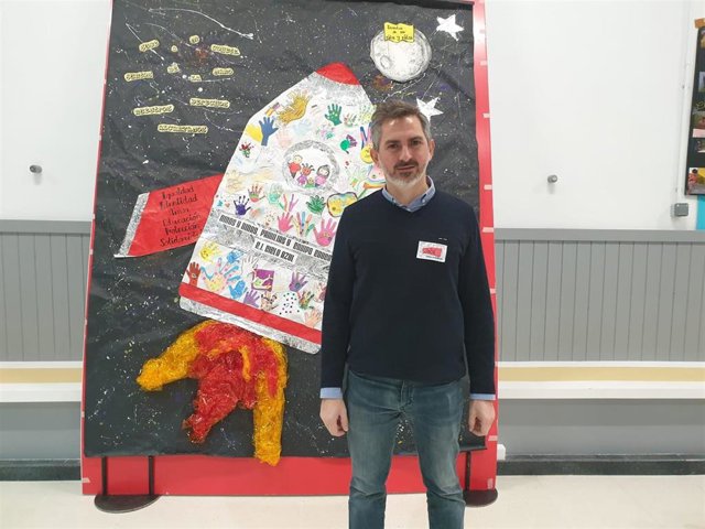 El delegado de Familias, Igualdad y Bienestar Social, Pepe Aniorte, ha afirmado este sábado, en un acto de la Semana de la Infancia, que se firmará un nuevo convenio que permite el realojo de otras 170 familias en la Cañada Real.