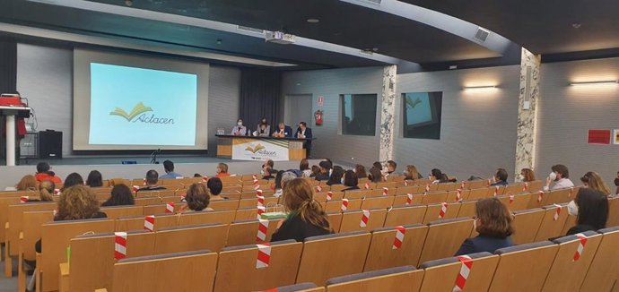 La consejera de Empleo e Industria, Ana Carlota Amigo, durante la inauguración del II Congreso de la AsociacIón  de Castilla y León de Academias de Enseñanza (ACLACEN).