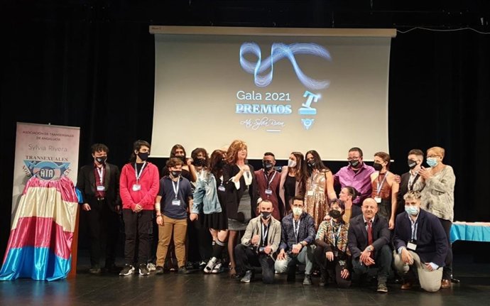 La Asociación Trans de Andalucía entrega el PremioT a la ministra Irene Montero