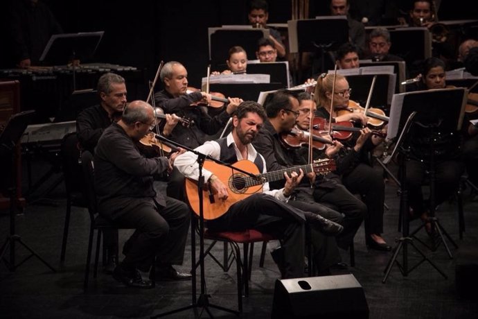 El Festival de Música Española Manuel de Falla trae a la Orquesta de Almería y al compositor José Carlos Gómez