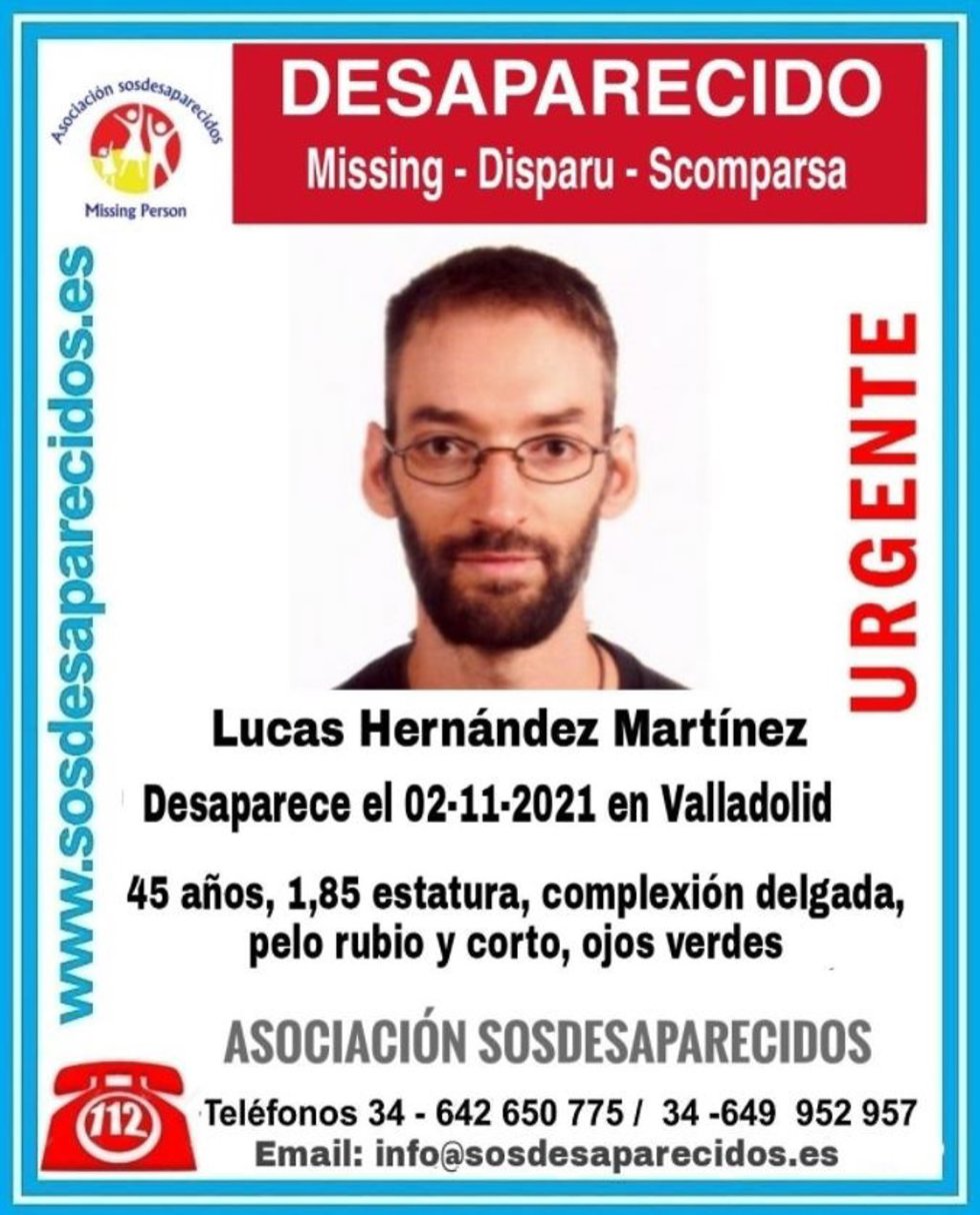 Cartel con la información del desaparecido.