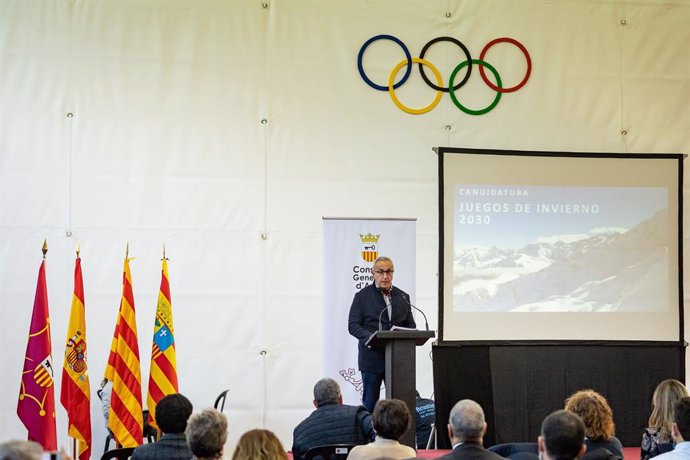 El president del Comit Olímpic Español, Alejandro Blanco, en la seva intervenció sobre la candidatura olímpica d'hivern Pirineus-Barcelona 2030