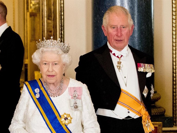 LA REINA ISABEL II OFRECE UNA CENA DE GALA EN HONOR A LOS REYES DE HOLANDA