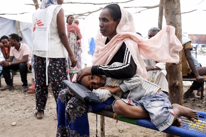 Archivo - Refugiados de Tigray en un campamento de Hamdayet, Sudán.