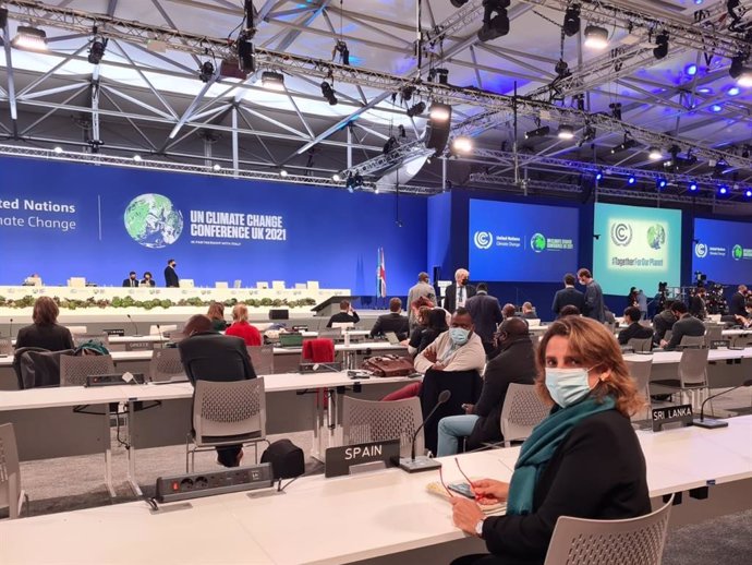 La vicepresidenta tercera y ministra para la Transición Ecológica y el Reto Demográfico, Teresa Ribera, participa en el plenario final de la Cumbre del Clima de la ONU en Glasgow (COP26).