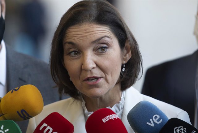 La ministra de Industria, Comercio y Turismo, Reyes Maroto. A 12 de noviembre de 2021, en Sevilla (Andalucía, España).