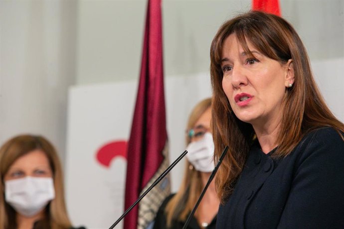 La consejera de Igualdad y portavoz, Blanca Fernández, en rueda de prensa