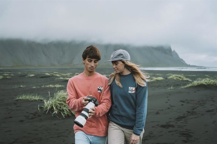 Archivo - Modelos de las sudaderas de la colección Otoño-Invierno 2021 de Blue Banana