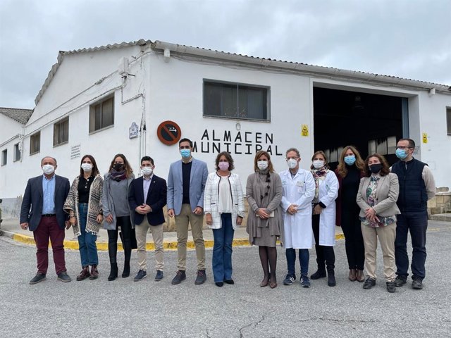 Visita de la viceconsejera de Salud y Familias, Catalina García, a Alcalá la Real para anunciar la licitación de la redacción del proyecto para la construcción del nuevo centro de salud