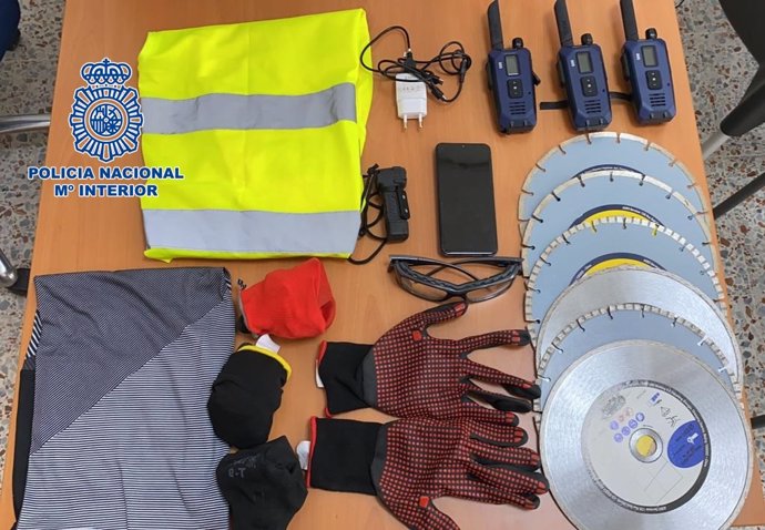 Material intervenido tras un intento de robo en una joyería en Santa Cruz de Tenerife