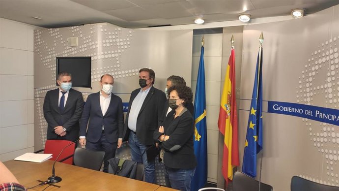 Luis Benito García, Pablo León, Guillermo Guisasola, Alejandro Calvo y Berta Piñán