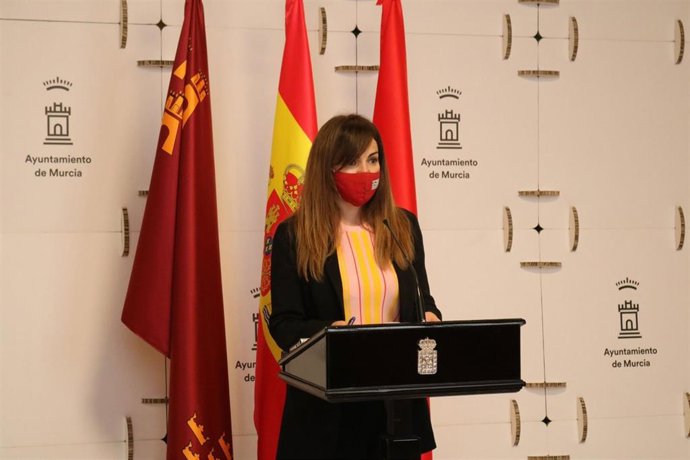 La portavoz del Grupo Municipal Popular, Rebeca Pérez