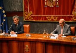 Carlos Lesmes, presidente del Tribunal Supremo y del CGPJ, y Juan Caño, presidente de la APM, han inaugurado las jornadas para periodistas sobre el sistema judicial en España.