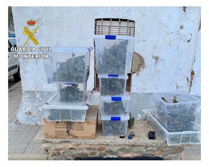 Droga intervenida en la vivienda de El Campillo (Huelva).