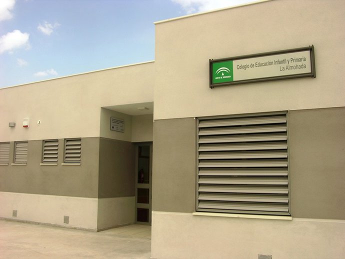 Archivo - Imagen del colegio La Almohada de Belicena