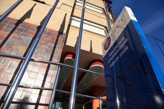 Entrada de la residencia universitaria 'Alberto Colao'