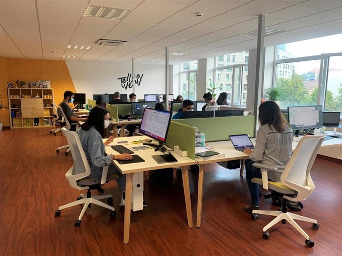 Equipos de Tellemewow y Edujoy en Bilbao