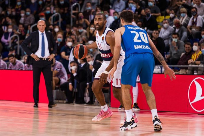 Jayson Grenger of Bitci Baskonia in action during the Turkish Airlines EuroLeague match between FC Barcelona  and Bitci Baskonia at Palau Blaugrana on November 11, 2021 in Barcelona, Spain.