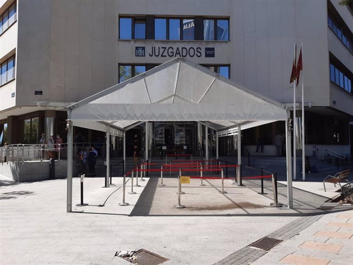 Archivo - Imagen de archivo de los Juzgados de Plaza de Castilla, en Madrid, donde se instruye el denominado 'caso Neurona'.