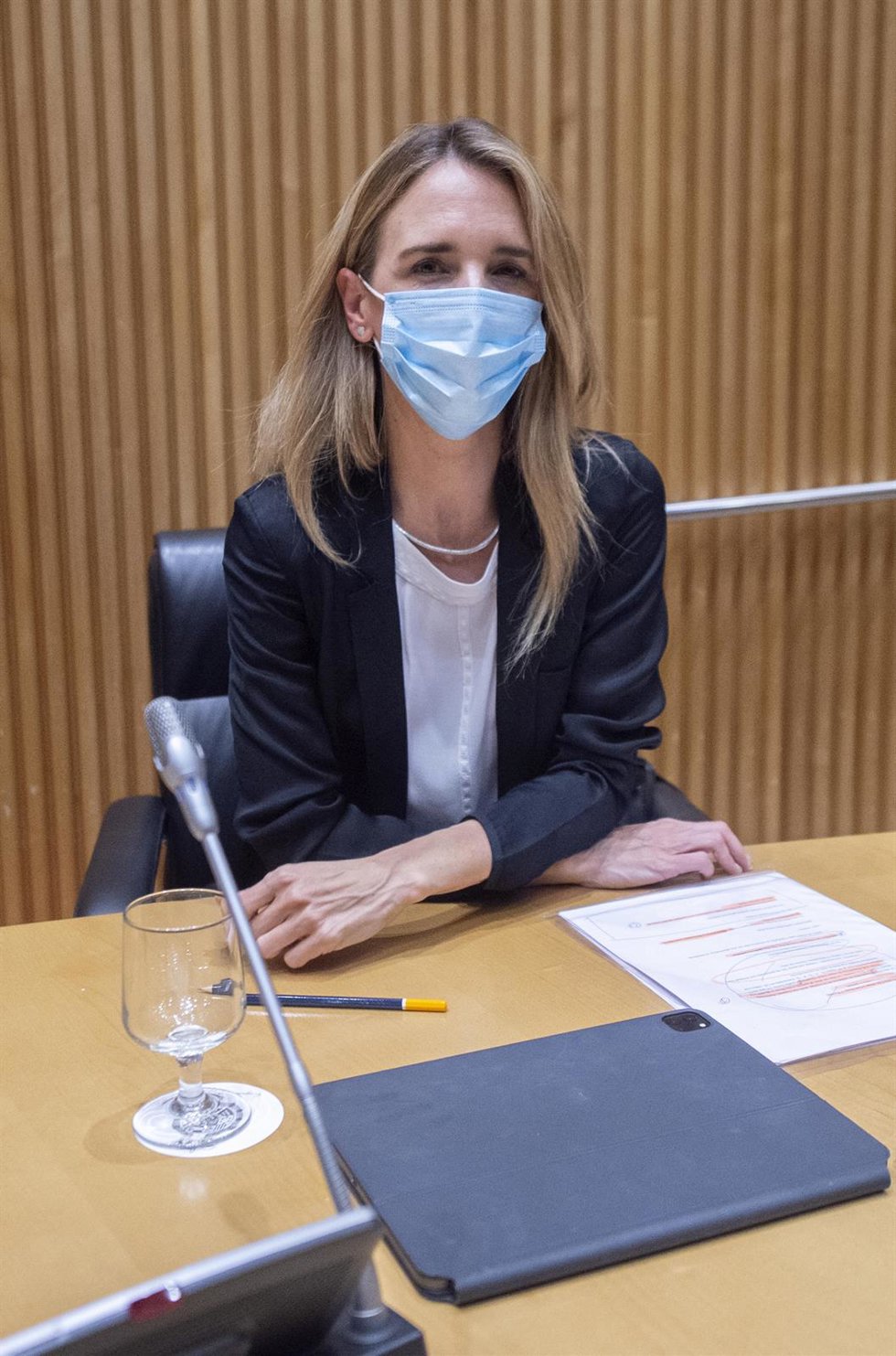 Archivo - La exportavoz del Partido Popular en el Congreso, Cayetana Álvarez de Toledo en la Comisión de Hacienda en el Congreso de los Diputados, a 22 de abril de 2021, en Madrid (España).