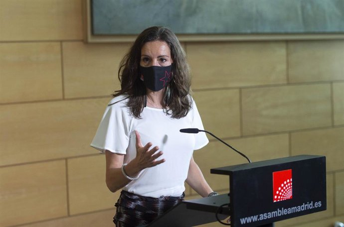 Archivo - La presidenta de la Asamblea de Madrid en la XII Legislatura, María Eugenia Carballedo, comparece ante los medios tras una reunión con la presidenta de Madrid a 14 de junio de 2021, en Madrid (España). Carballedo inicia hoy una ronda de contac