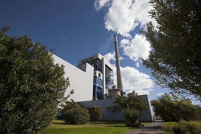 Archivo - Central térmica de Viesgo en Los Barrios