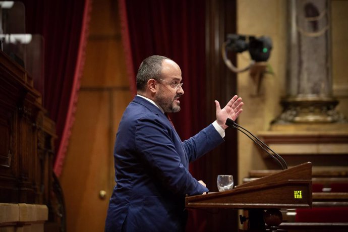 Archivo - Arxiu - El president del PP, Alejandro Fernández, al Parlament