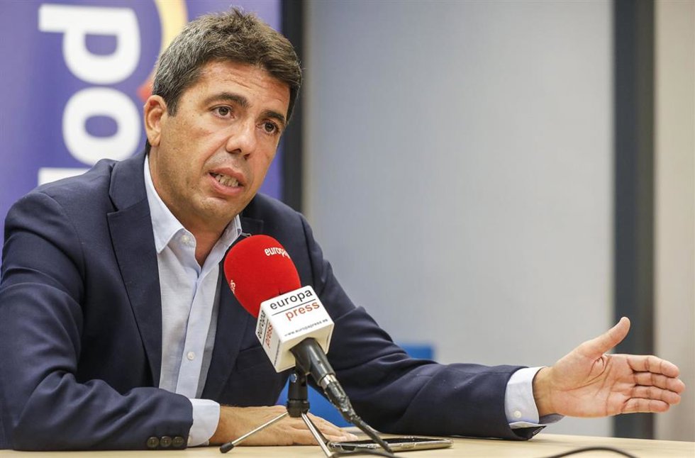Archivo - El presidente del PP de la Comunitat Valenciana, Carlos Mazón, interviene en una entrevista con Europa Press, a 22 de septiembre de 2021, en Valencia, Comunidad Valenciana, (España).