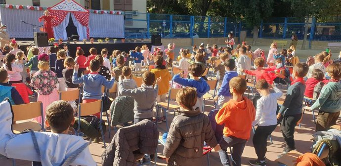 Actividad en el Colegio Rico Cejudo de Triana con motivo del Día del Flamenco.