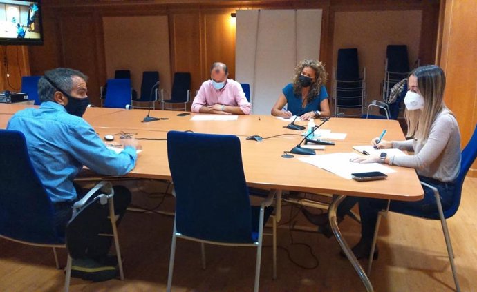 Firma del convenio para la puesta en marcha del Observatorio del Turismo