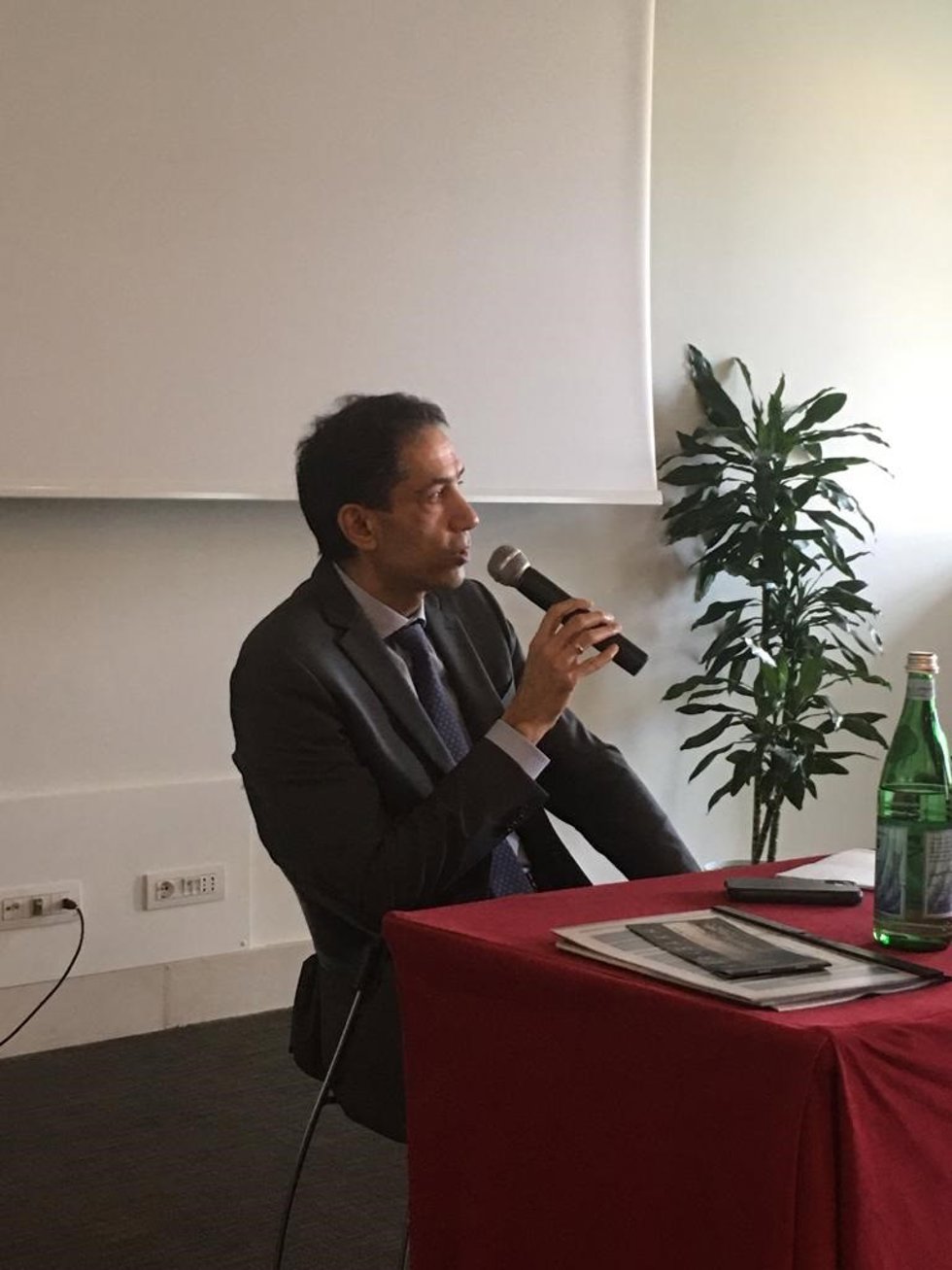 El embajador de Azerbaiyán ante la Santa Sede, Rahman Mustafayev