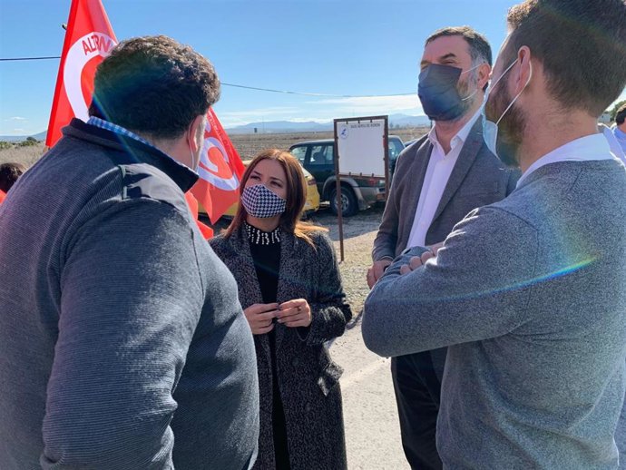 Los socialistas en la concentración de Morón